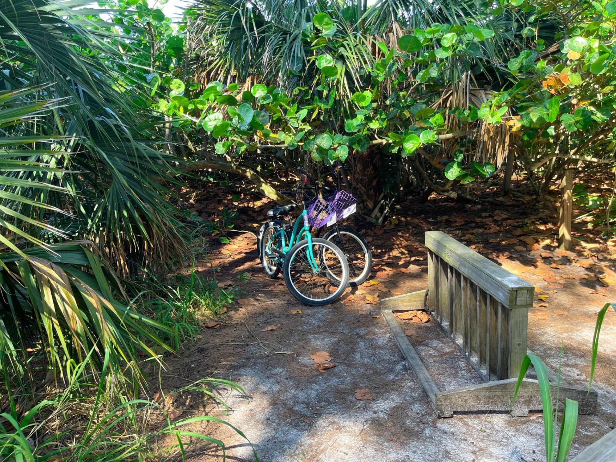 Anna Maria Island Runaway Tropical Dream-One Minute Walk To The Beach-Heated Pool Bradenton Beach Esterno foto