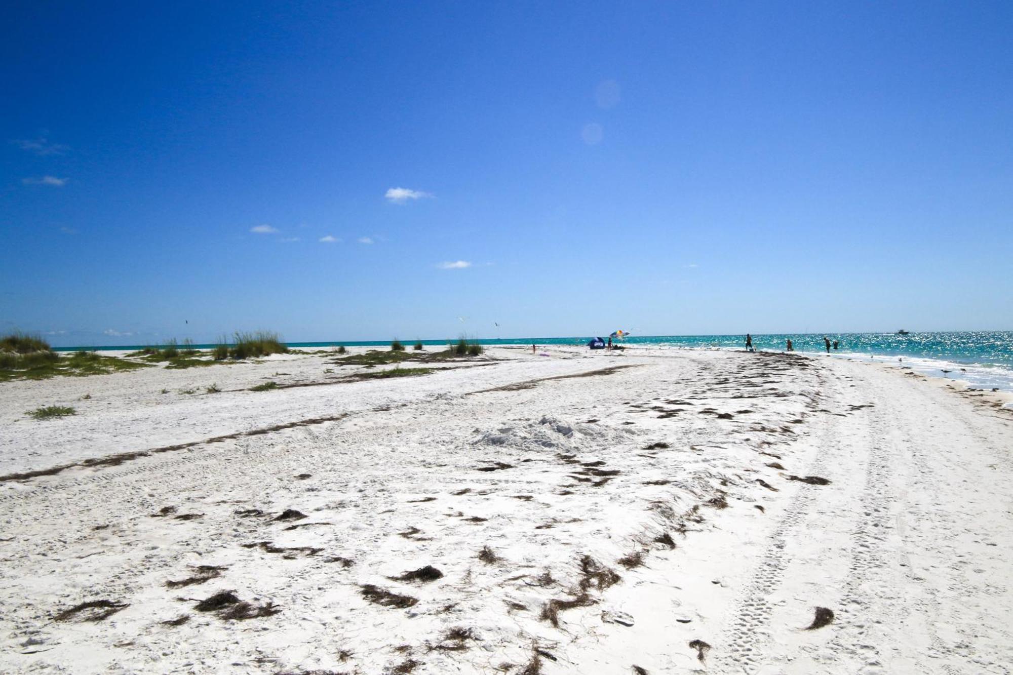 Anna Maria Island Runaway Tropical Dream-One Minute Walk To The Beach-Heated Pool Bradenton Beach Esterno foto