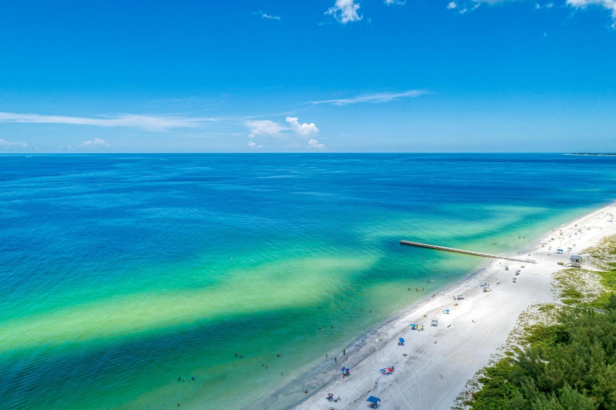 Anna Maria Island Runaway Tropical Dream-One Minute Walk To The Beach-Heated Pool Bradenton Beach Esterno foto
