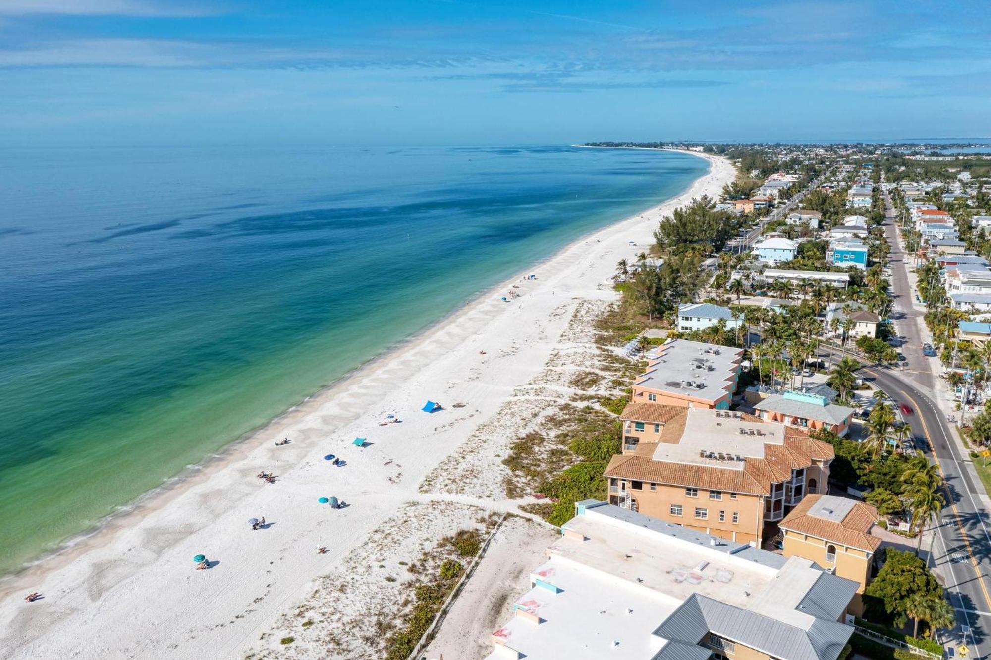 Anna Maria Island Runaway Tropical Dream-One Minute Walk To The Beach-Heated Pool Bradenton Beach Esterno foto